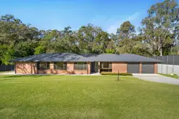 3 Velvet Street, Pine Mountain