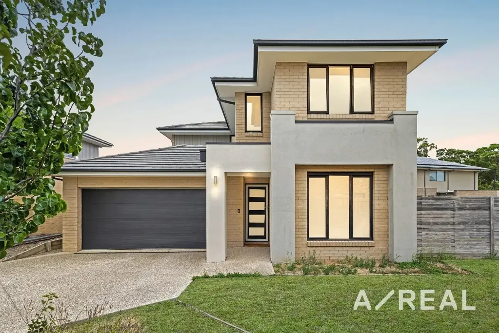 8 Iris Court, Keysborough, VIC 3173