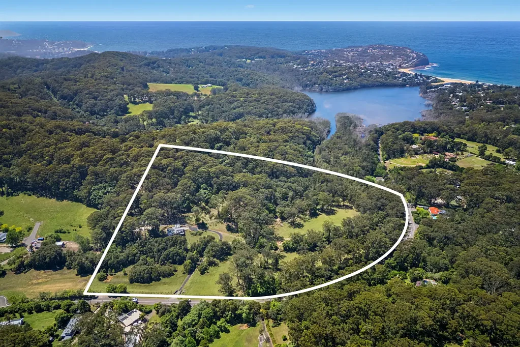 Macmasters Beach 4ห้องนอน Extremely rare 32 acre coastal acreage with lagoon access and beach connection