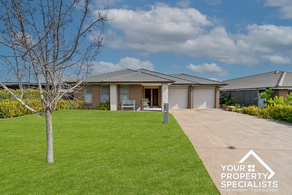 Harrington Park 4Phòng ngủ Open-Plan Single-Level Home in the Prestigious Laurina Precinct