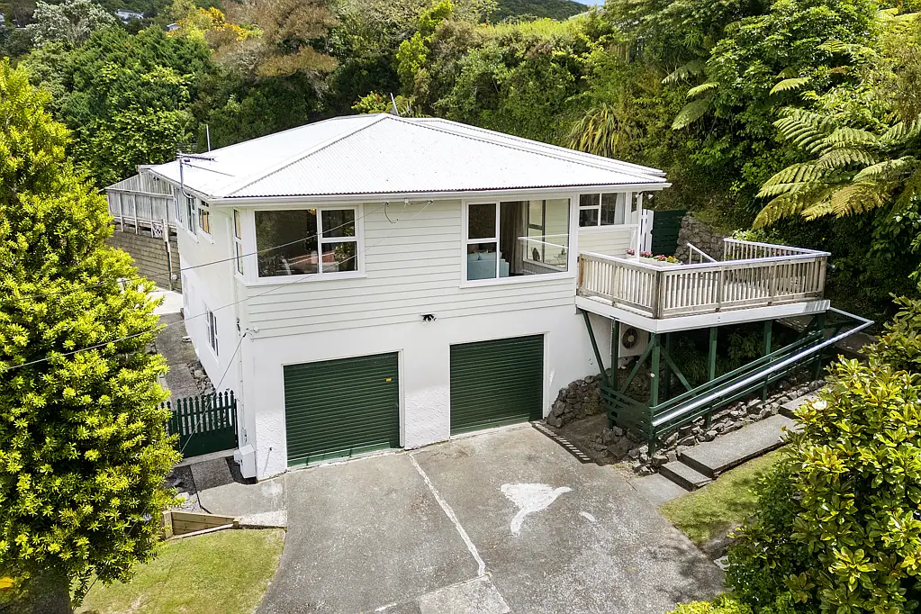 12 Pembroke Street, Tawa, Wellington