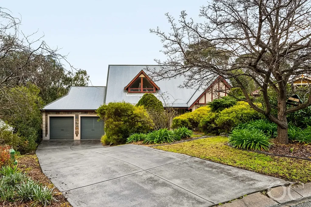 Coromandel Valley 4Phòng ngủ Open the Door to Elevated Views and Family Space