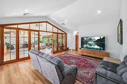 42 Gymea Drive, Garden Suburb