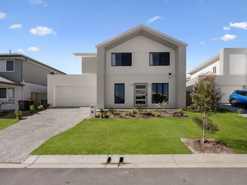 White Rock 4 Bedroom The Perfect Opportunity | Low Maintenance Living in the Heart of White Rock!