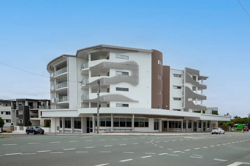 Redland Bay 2कमरा Luxury Apartment with High-End Coastal Interiors & Bay Breezes!