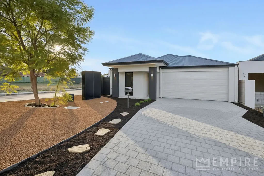 Hamilton Hill 3房  Modern Easy Care Living Moments from South Beach!