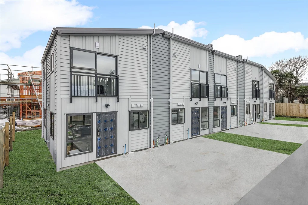 Papatoetoe 2Kwarto BRAND NEW! 2 Bedroom Starting Onwards $649,000/-