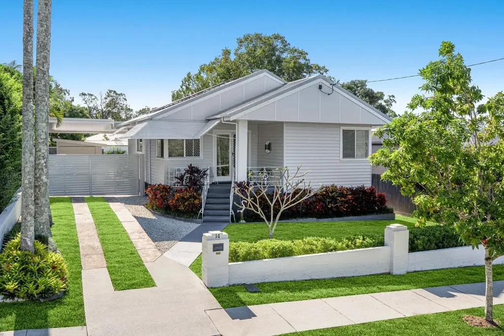 14 Astley Street, Wynnum West, QLD 4178
