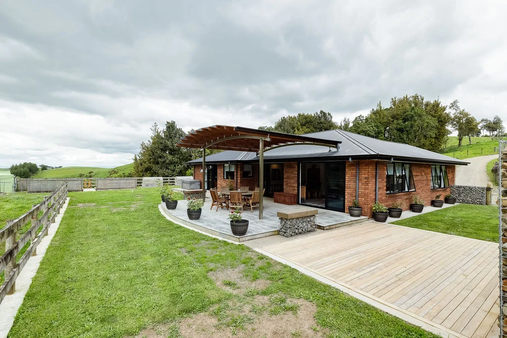 Pirongia Vendors Say Sell – Ignore Previous Pricing