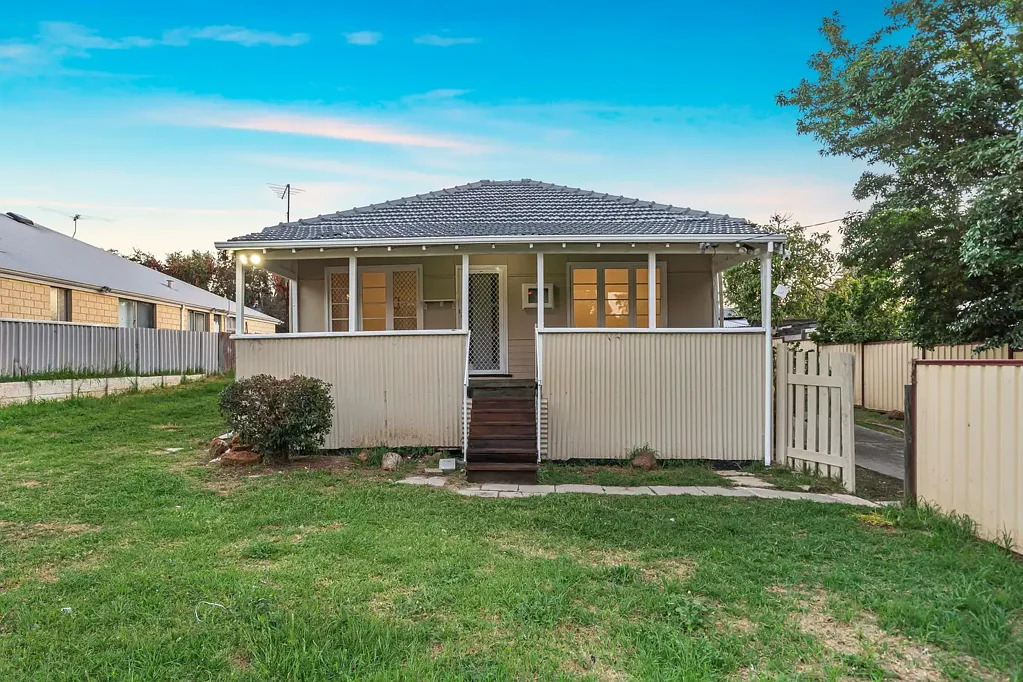 7 Meelah Way, Koongamia, WA 6056