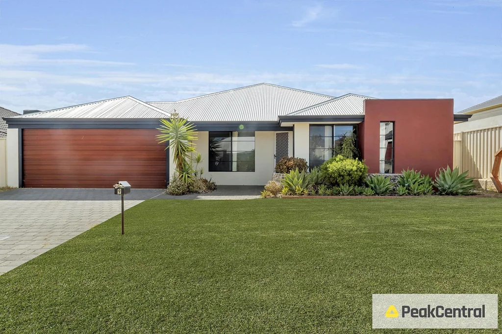 Spacious & Stylish 4x2 Family Home in Secret Harbour