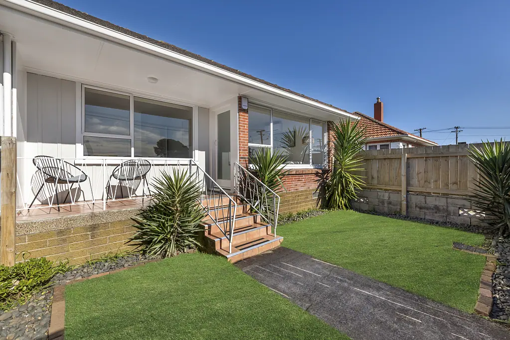Mount Roskill 2ਬੈੱਡਰੂਮ Sunny, Stylish & Superbly Renovated Mt Roskill Gem