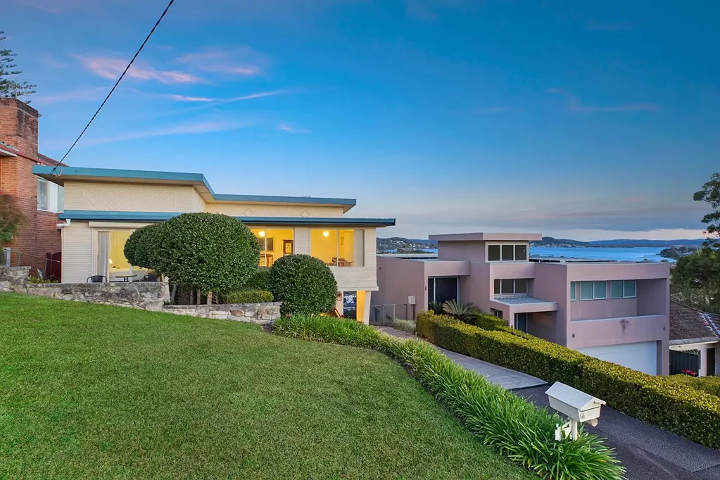 7 Bay View Avenue, East Gosford, NSW 2250