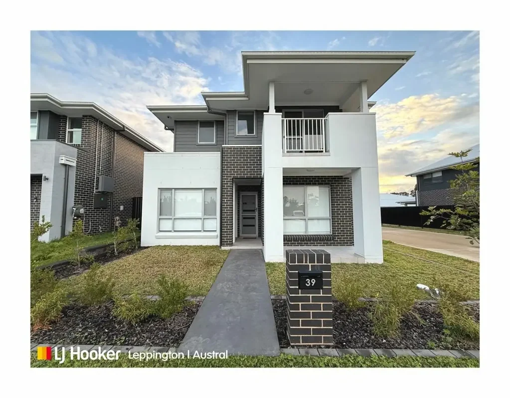 Spacious Living with Separate Small Business Office Space