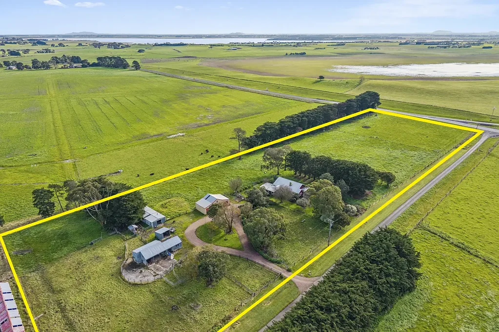 Chocolyn 3 Slaapkamer Rural Lifestyle Living on 7 Acres
