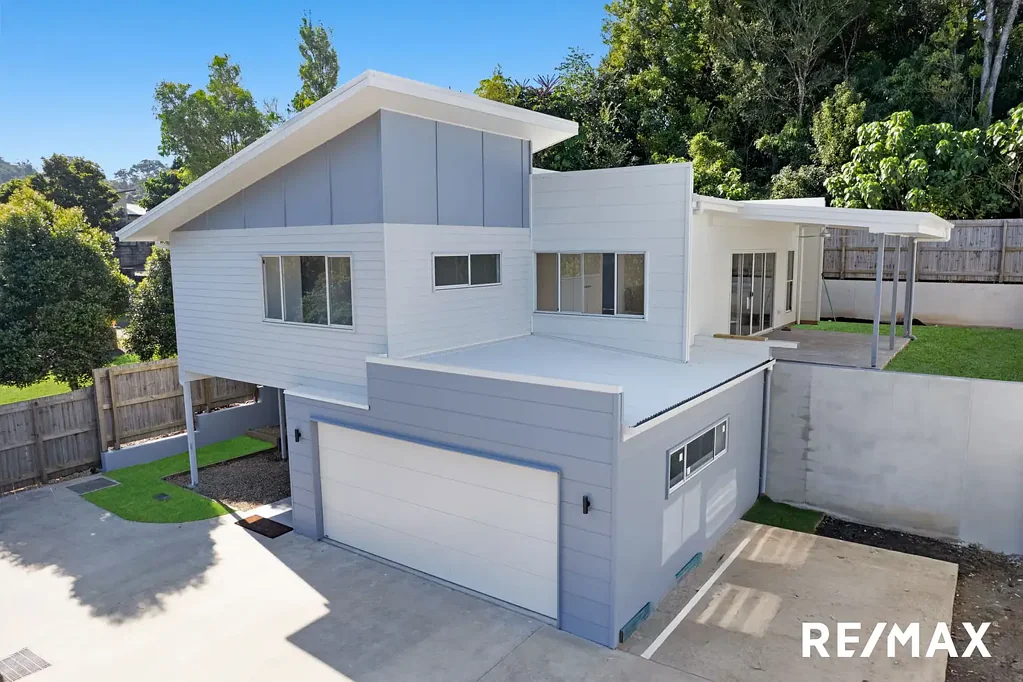 Nambour 3બેડરૂમ Modern Coastal Living or Smart Investing - The Choice Is Yours!