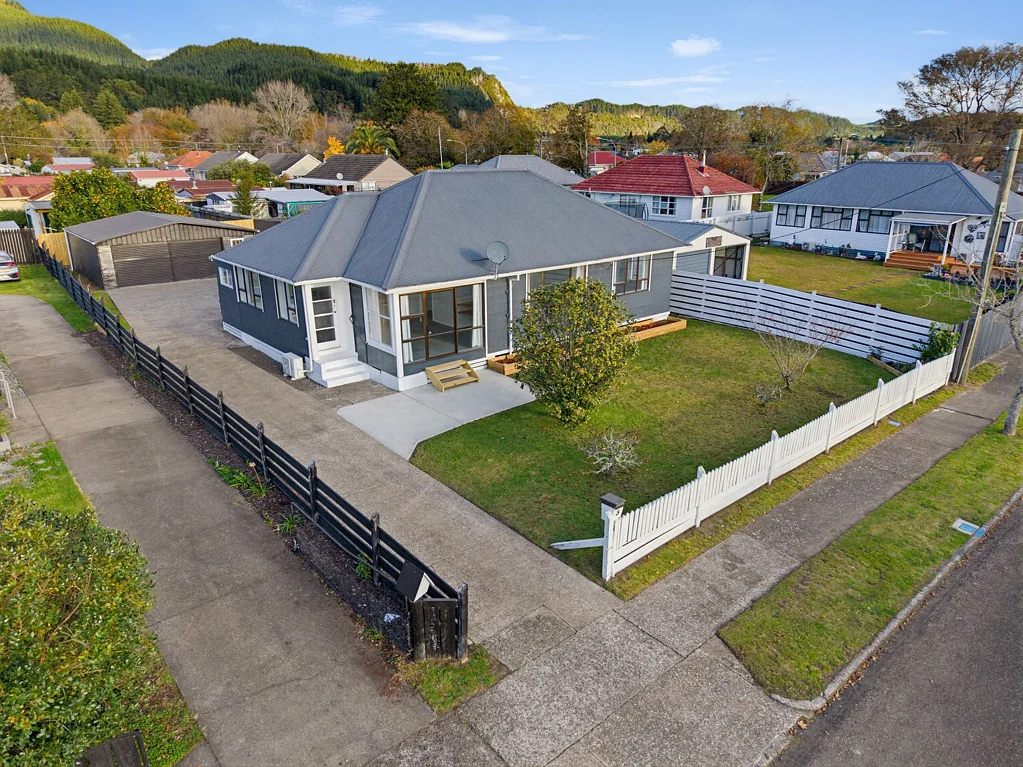 Kawerau 4غرفة نوم Spacious, Modernised & Move-In Ready