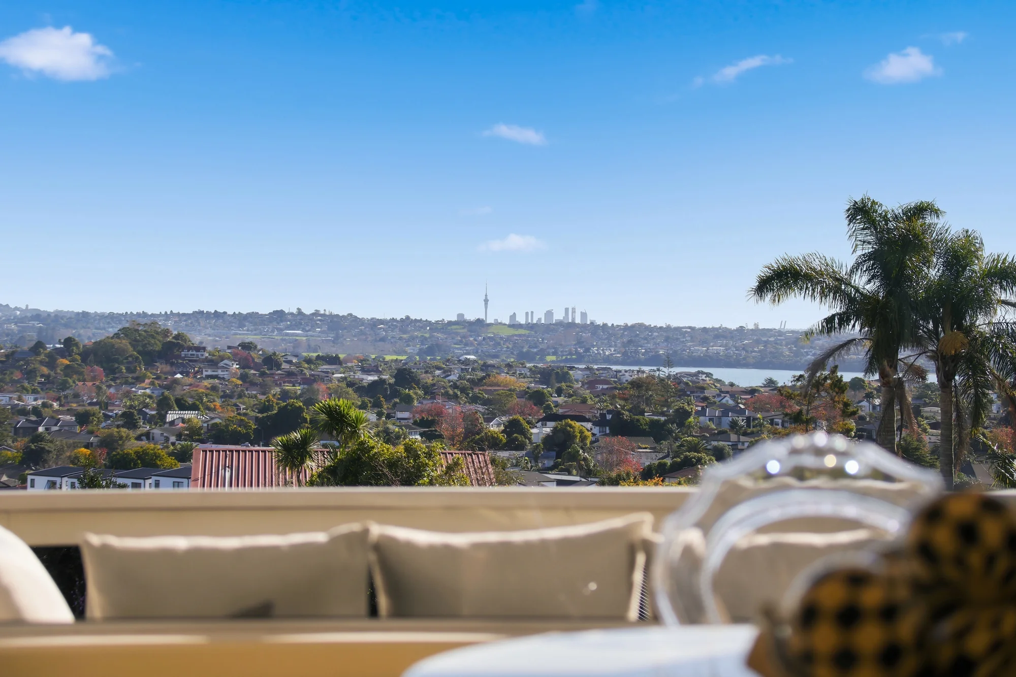 Howick 6房  Elevated Living in Macleans School Zone