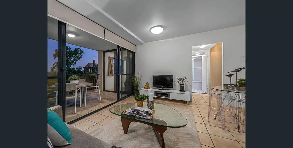 Resort-Style Living | Prime Howard Smith Wharves Location