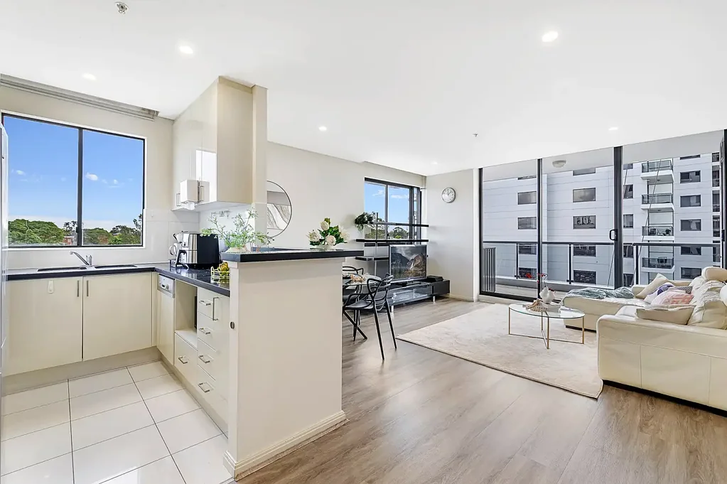 1014/1C Burdett Street, Hornsby, NSW 2077