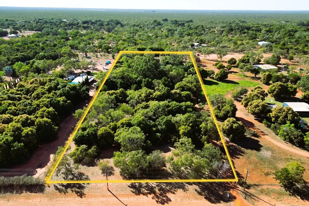 Roebuck 7 Bedroom LOOKING FOR A RUSTIC RURAL RETREAT WITH BOUNDLESS OPPORTUNITIES ?