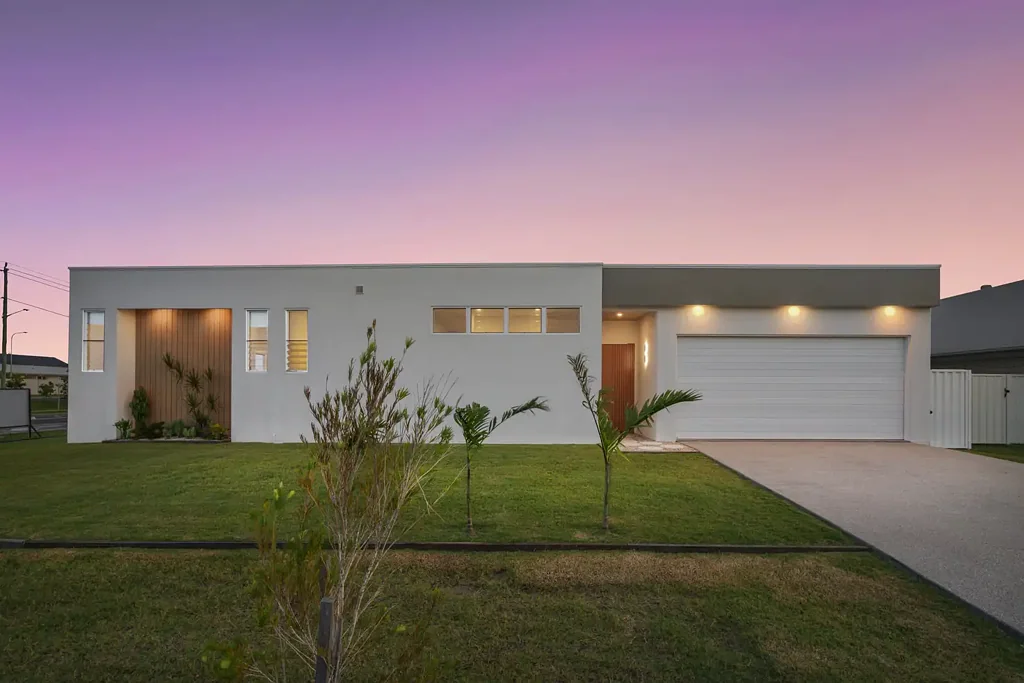 2 Olaf Road, Pialba, QLD 4655