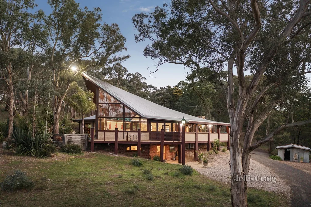 400 Mount Pleasant Road, Eltham, VIC 3095