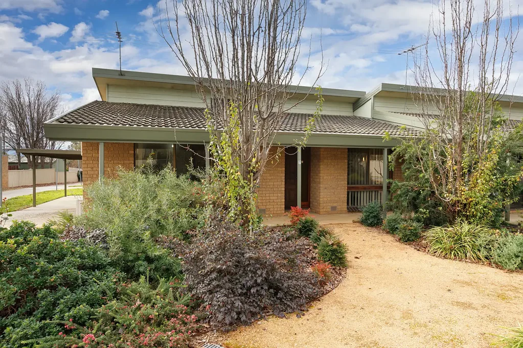 Wodonga 2房  WODONGA - Fresh, Bright & Central