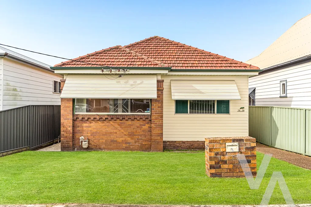 16 Forfar Street, Stockton, NSW 2295