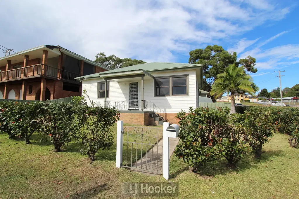 CHARMING TWO BEDROOM COTTAGE
