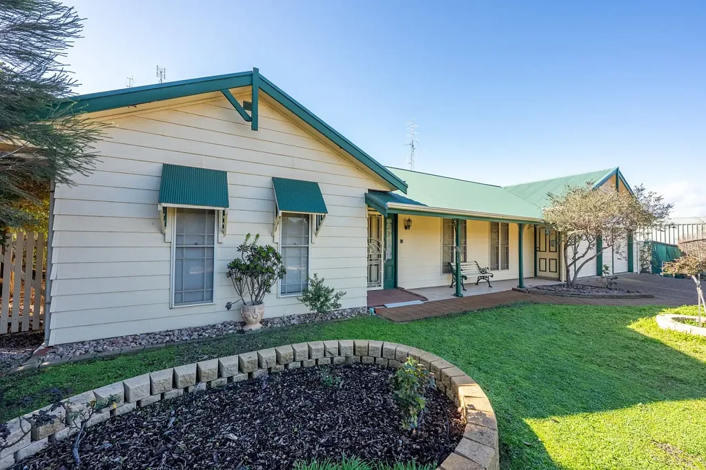 14 Majors Road, Moonta, SA 5558