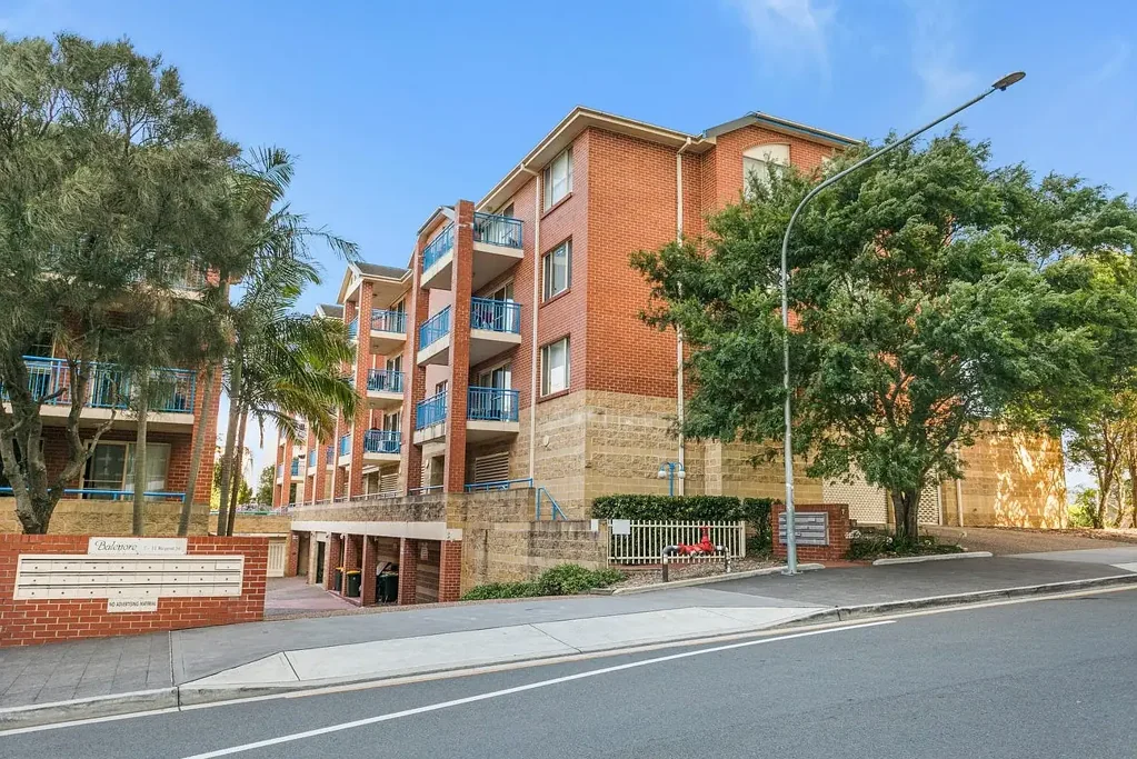 Light-filled 2-Bed Unit in Wollongong