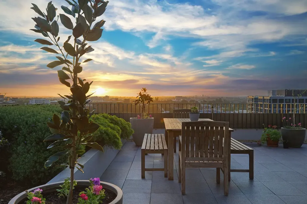 Chippendale 3બેડરૂમ With impressive views on the 18th floor