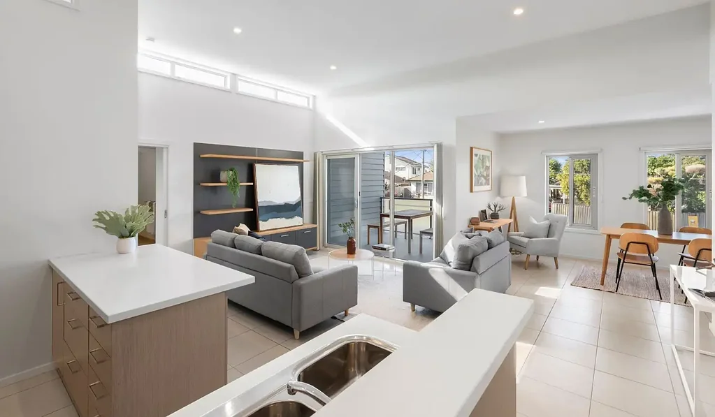 Belmont 2Moenga Light Filled Living