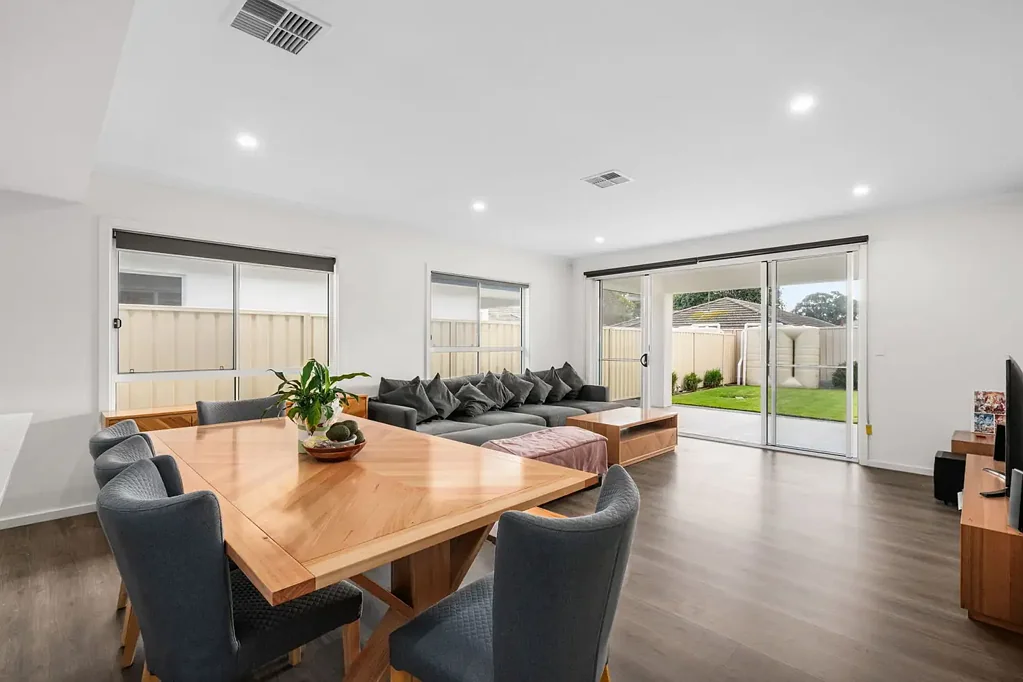 Park Holme 4房  Spacious Family Living with Flexible Dual-Level Design.