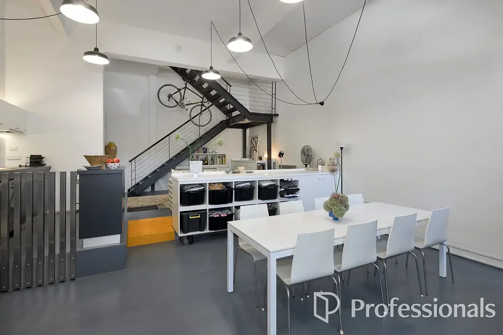 St Kilda 2कमरा FABULOUS WAREHOUSE LIVING!