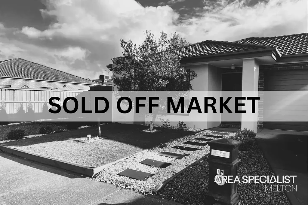 19 Saltbush Crescent, Brookfield, VIC 3338