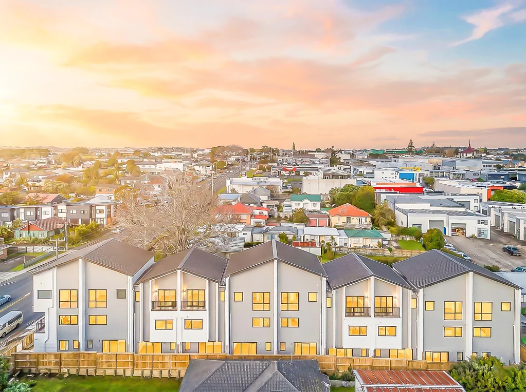 Glen Eden 3ห้องนอน Brand New 3 Beds + Garage