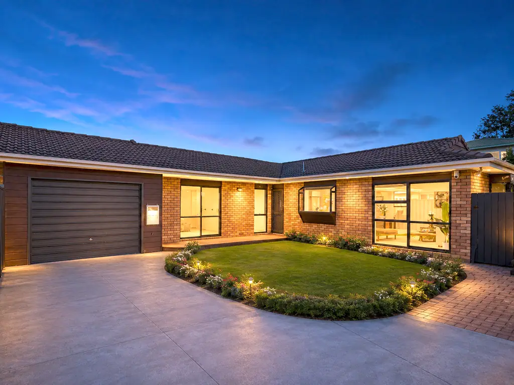Papatoetoe 2房  2 BEDDIE WITH 2 BATHROOMS - BRICK TILE