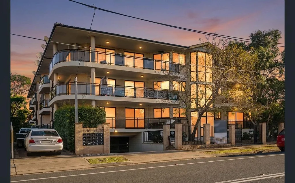 Silverwater 3房 宽敞底层住宅，带两个停车位和大型娱乐阳台 Spacious Ground Floor Residence with Two Car Spaces & Large Entertainer's Balcony