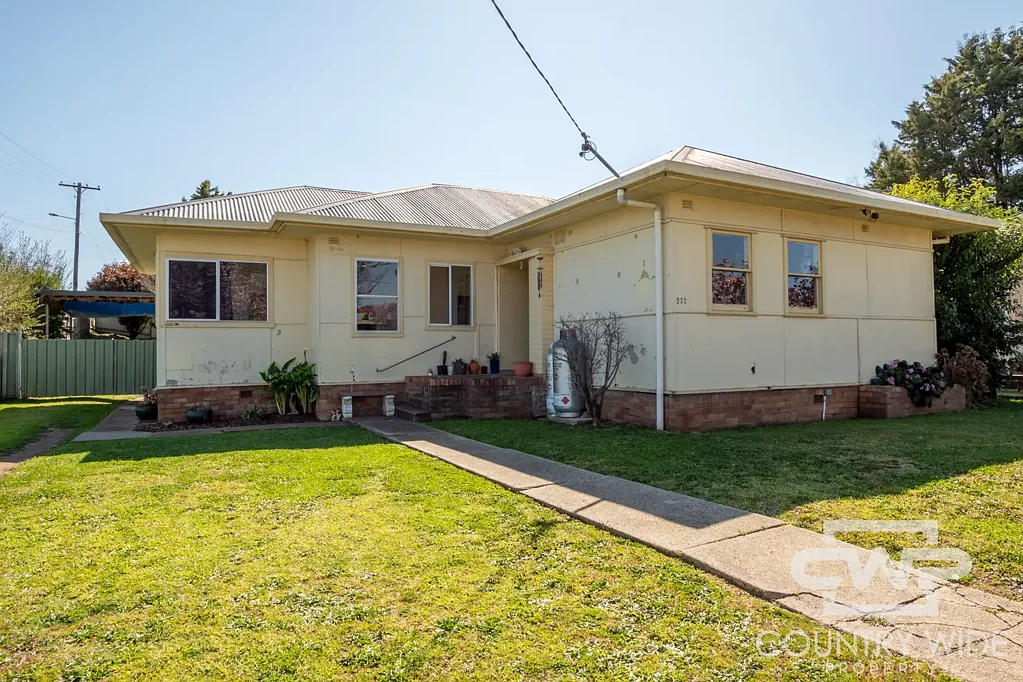 Glen Innes 3房  Solid three‑bedroom home