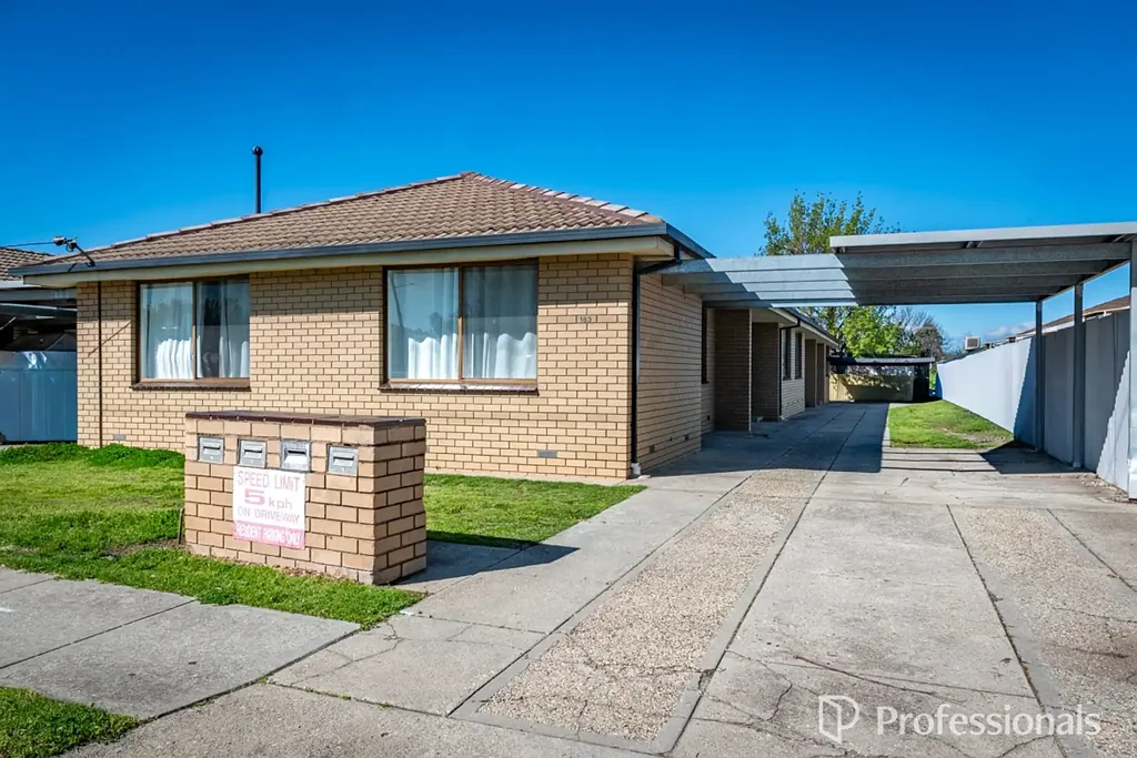 RENOVATED 2 BEDROOM UNIT