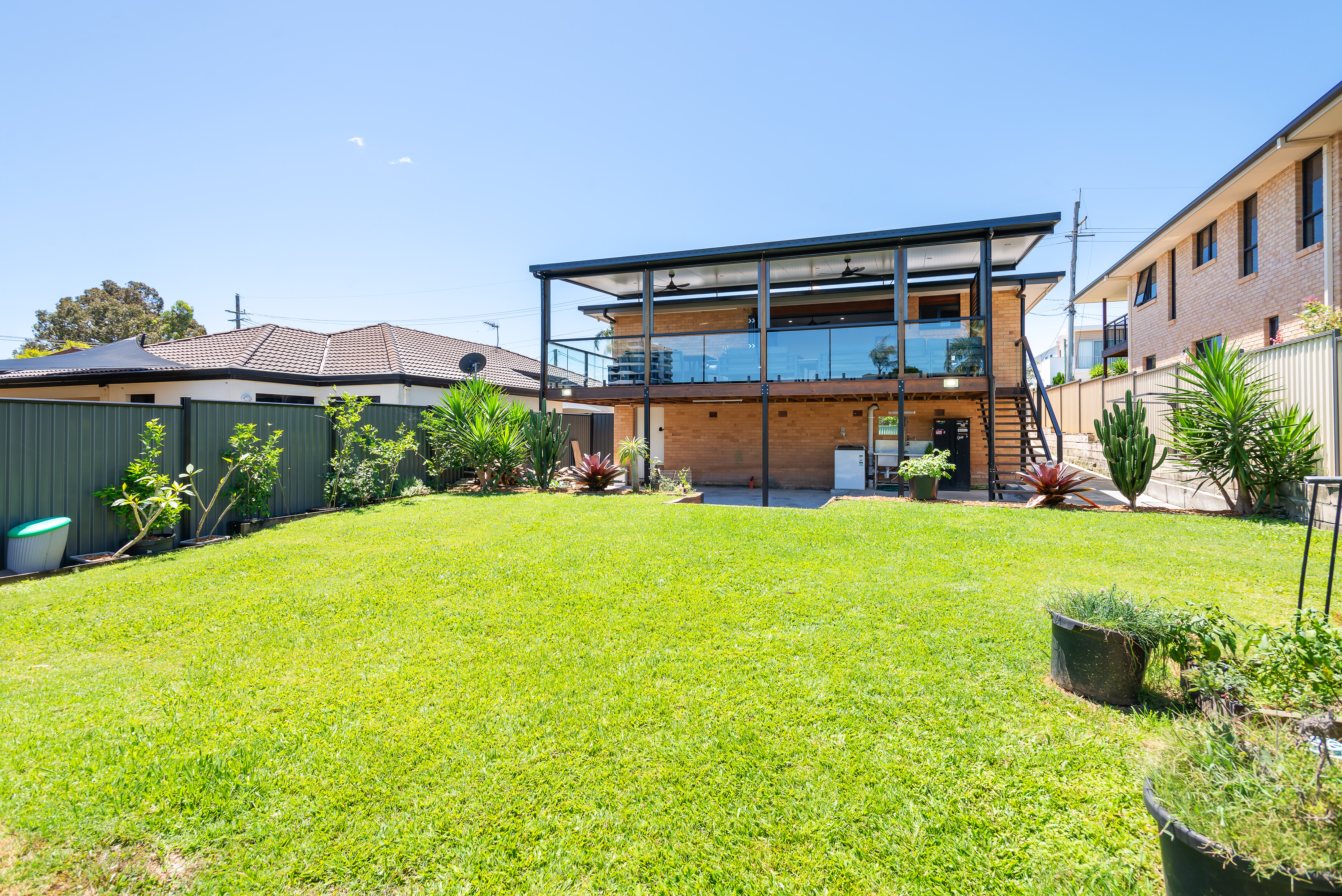 38 ASHBOURNE TCE, BIGGERA WATERS QLD 4216, 0 Bedrooms, 0 Bathrooms, House