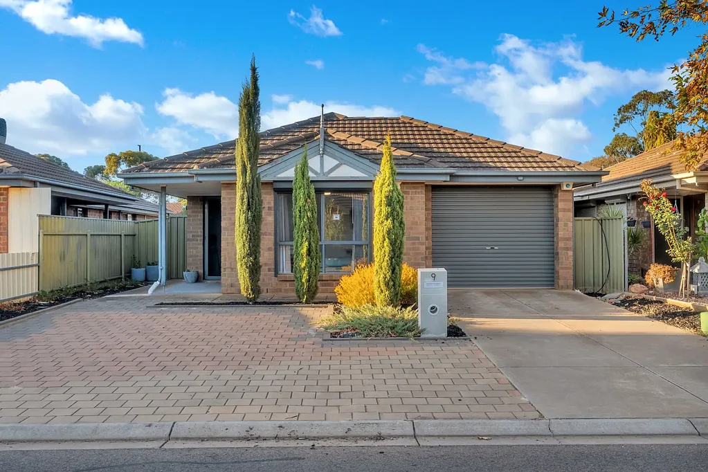 9 Halbert Court, Andrews Farm, SA 5114