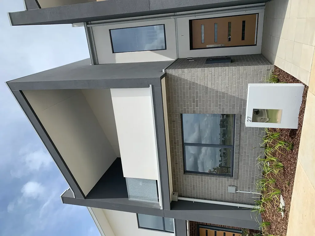 FIRST CLASS LIVING IN THE WATERLEA ESTATE