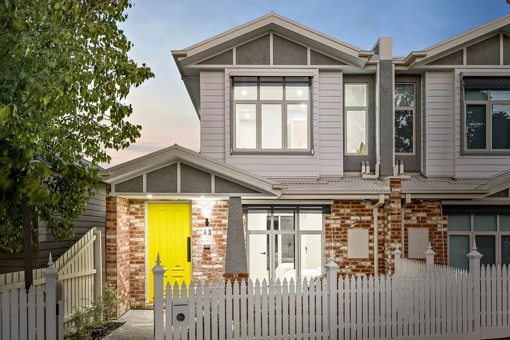 4B Larnoo Avenue, Brunswick West, VIC 3055