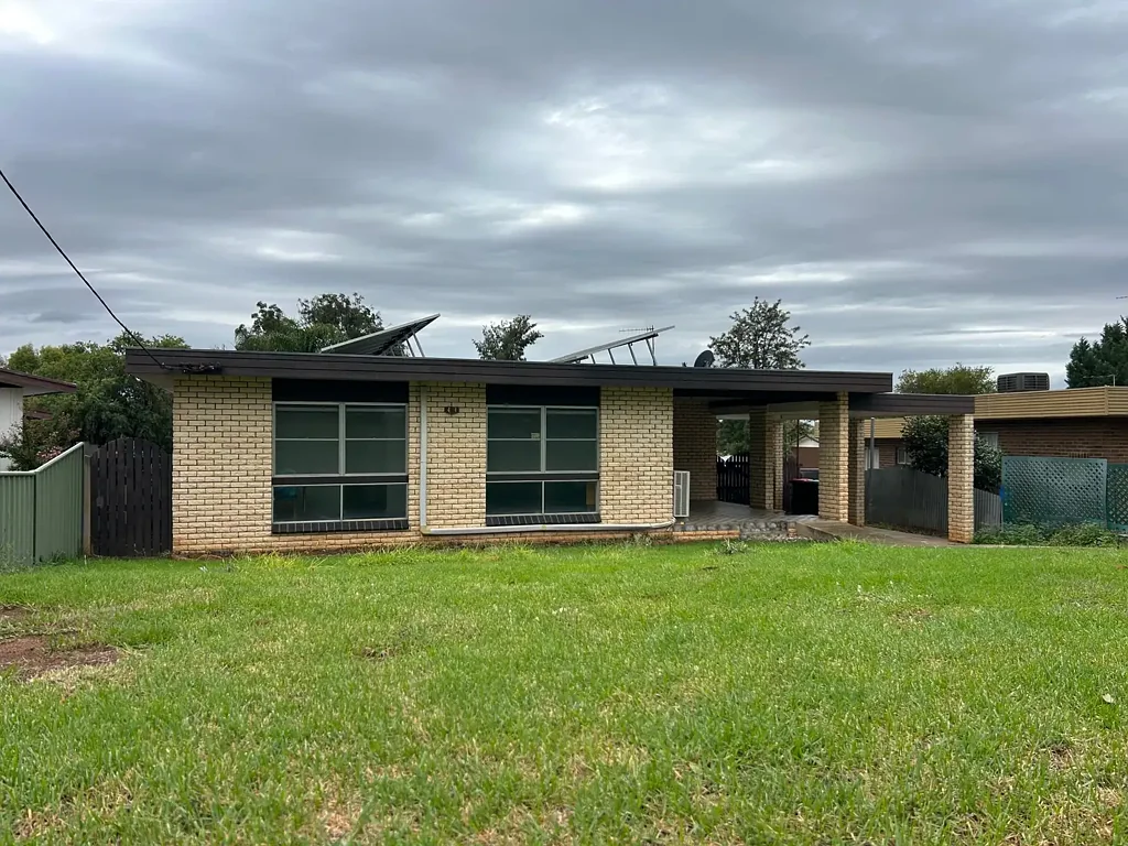 Leeton 3房  Spacious, Renovated Home in Prime Location
