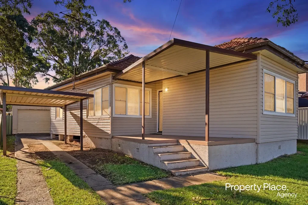 Panania 3ห้องนอน Single-Level Home with Big Backyard & 18m Frontage