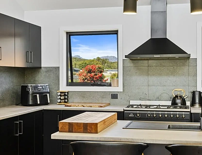 213 Hazards View Drive, Coles Bay, TAS 7215, 3 rūma, 2 rūma horoi, House