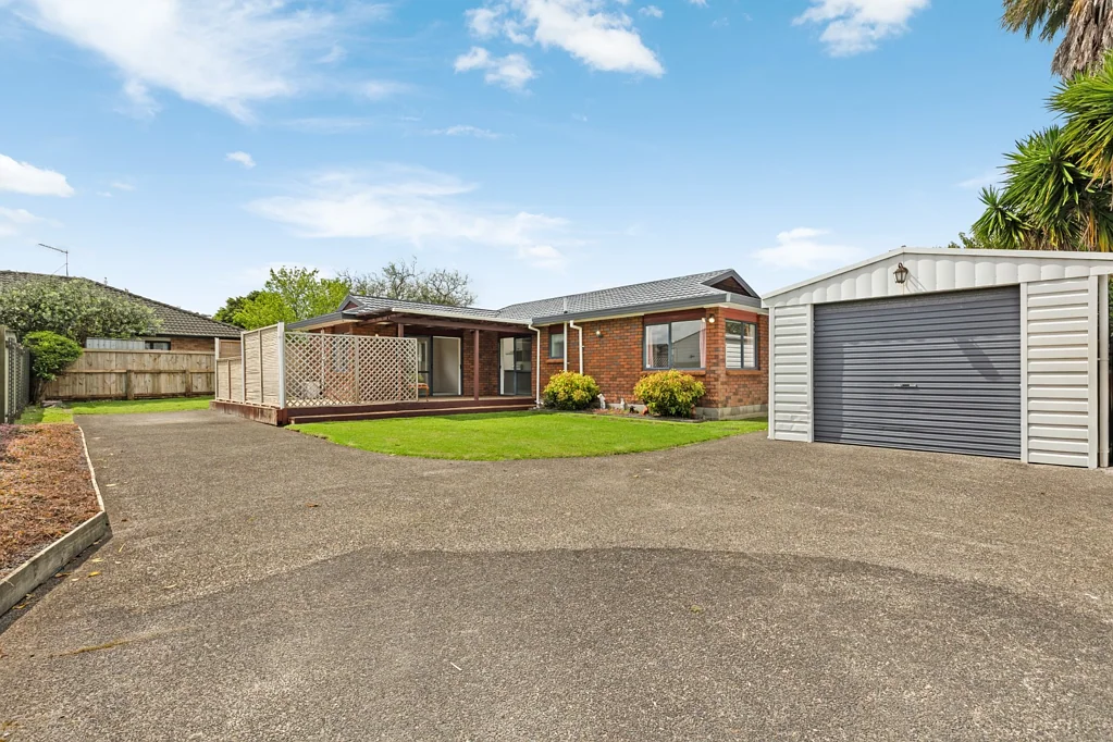 2/49 Shirley Avenue, Papakura, Auckland